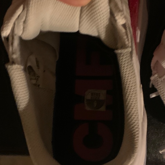 Air Jordan 11 CMFT Cherry - Picture 6 of 7